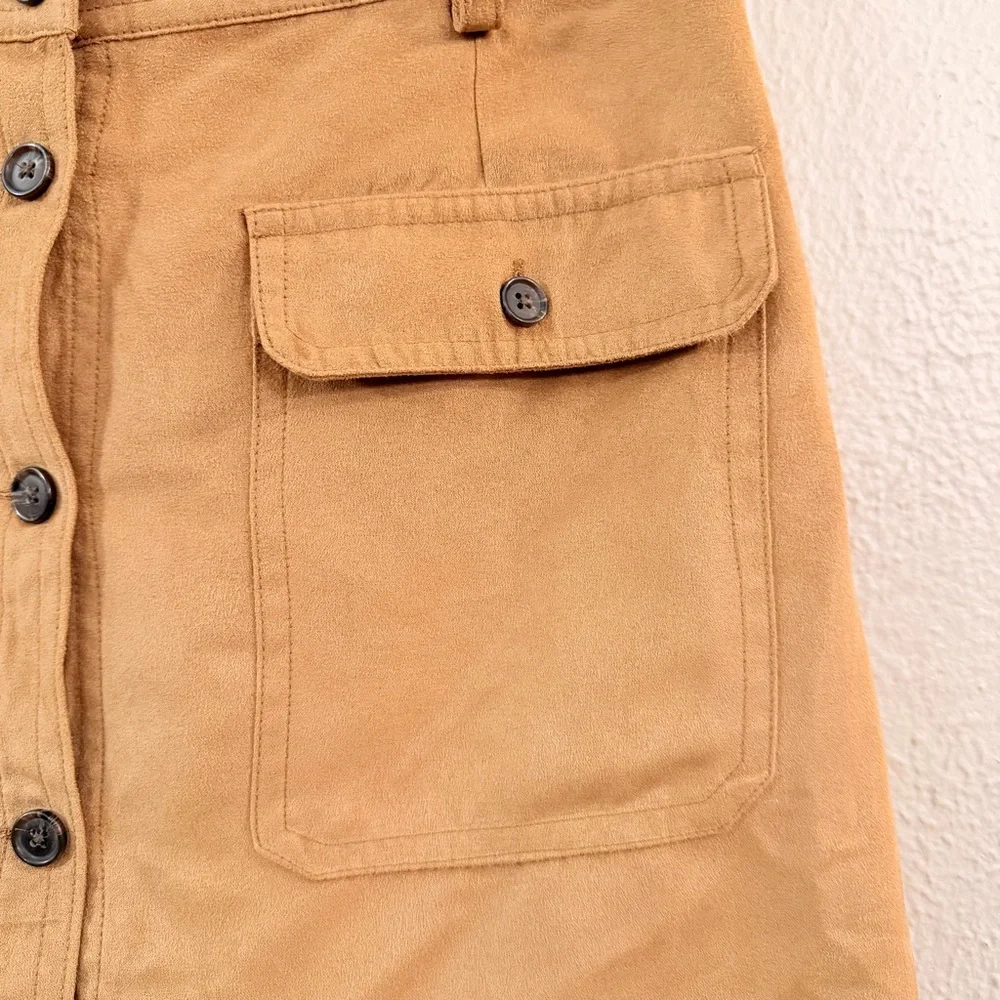 Banana Republic faux suede full button mini skirt